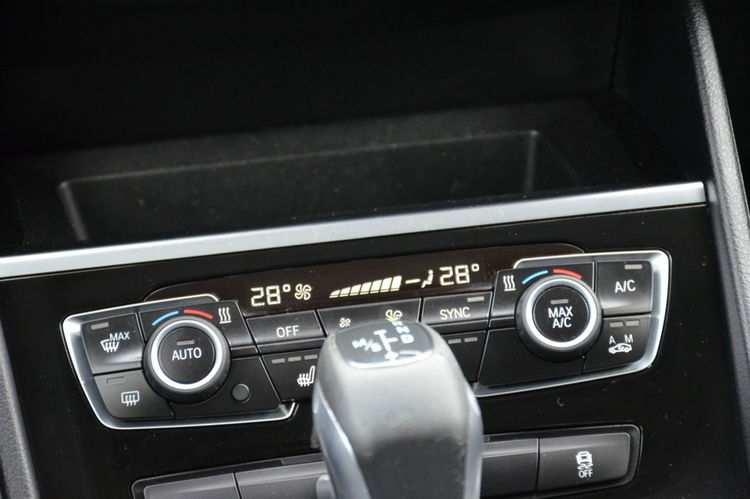BMW 218 Opłacona 2.0D 150KM Serwis 7-foteli Navi El.klapa Bi-xenon Grz.fotele zdjęcie 33