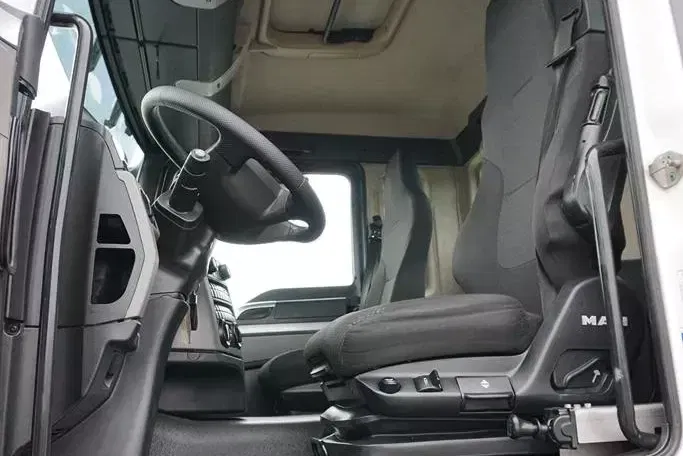 MAN TGS / 18.420 / EURO 6 / ACC / 4 X 4 / HYDRAULIKA zdjęcie 7