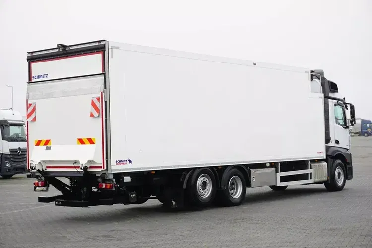 Mercedes ACTROS / 2553 / EURO 6 / CHŁODNIA + WINDA / 23 PALETY / OŚ SKRĘTNA zdjęcie 5