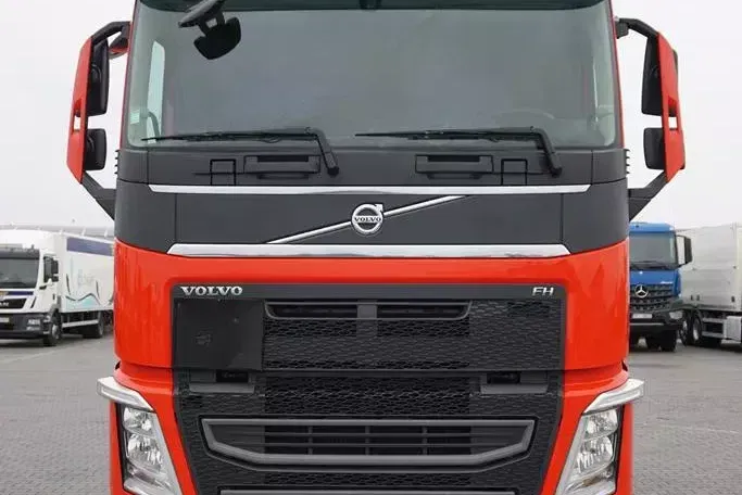 Volvo FH / 420 / E 6 / ACC / PEŁNY ADR / HYDRAULIKA / MAŁY PRZEBIEG zdjęcie 15