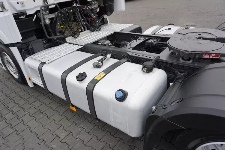 Mercedes ACTROS / 1851 / E 6 / MP 5 / ACC / MEGA / LOW DECK / RETARDER / BIG SPACE zdjęcie 10