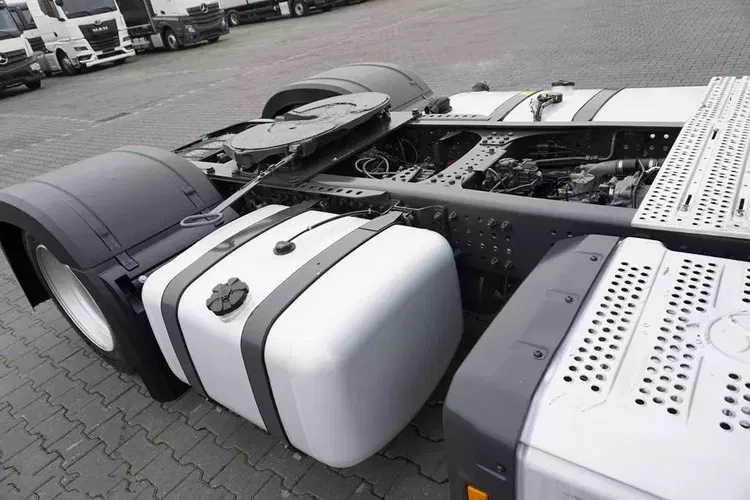 Mercedes ACTROS / 1851 / E 6 / MP 5 / ACC / MEGA / LOW DECK / RETARDER / BIG SPACE zdjęcie 35