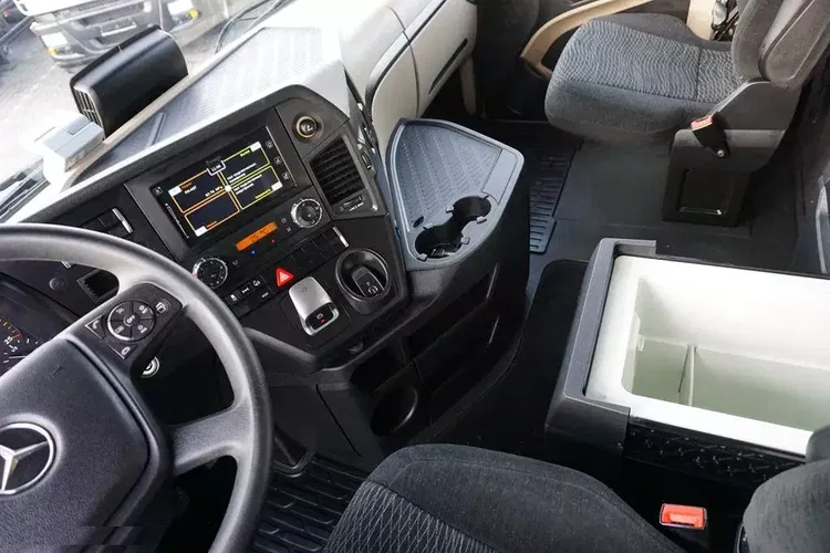 Mercedes ACTROS / 1851 / EURO 6 / ACC / BIG SPACE zdjęcie 9