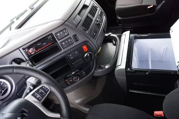 DAF 106 / 480 / EURO 6 / ACC / SUPER SPACE CAB zdjęcie 9