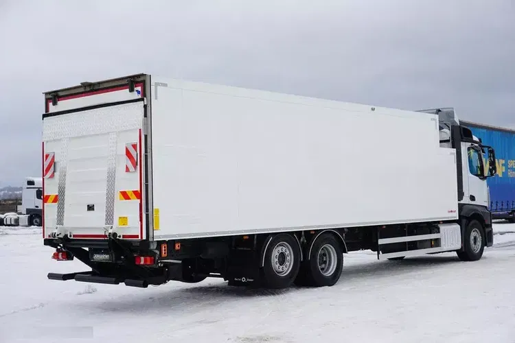 Mercedes / ACTROS / 2553 / EURO 6 / CHŁODNIA + WINDA / 23 PALETY / OŚ SKRĘTNA zdjęcie 5