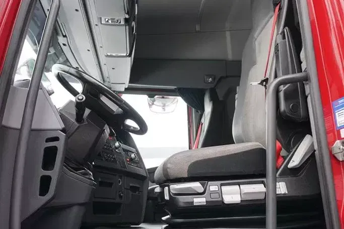 Renault T 380 / ACC / E 6 / FIRANKA + WINDA / 20 PALET / DŁ. 8.2 M / OŚ SKRĘTNA zdjęcie 7