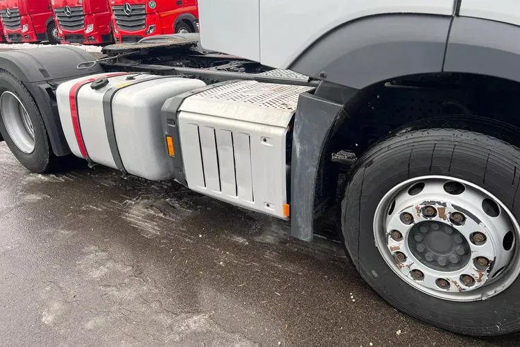 Mercedes ACTROS MP5 zdjęcie 15