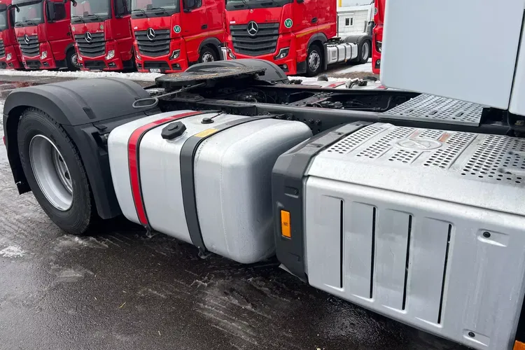 Mercedes ACTROS MP5 zdjęcie 17