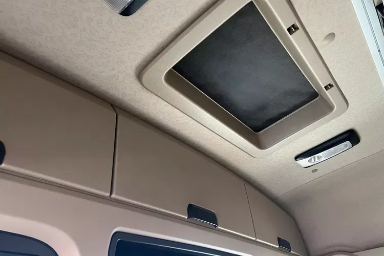 Mercedes ACTROS MP5 zdjęcie 32