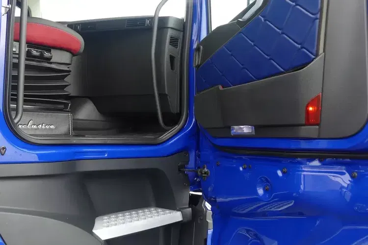 Volvo FH4 460 / EURO 6 / AUTOMAT / I -SHIFT / STANDARD / zdjęcie 24