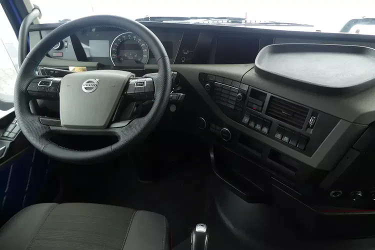 Volvo FH4 460 / EURO 6 / AUTOMAT / I -SHIFT / STANDARD / zdjęcie 29