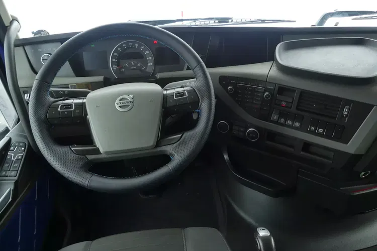 Volvo FH4 460 / EURO 6 / AUTOMAT / I -SHIFT / STANDARD / zdjęcie 30