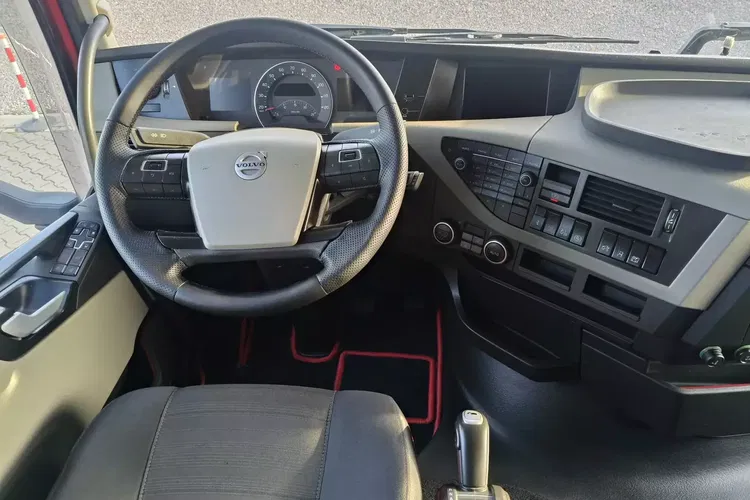 Volvo FH4 460 / SKRZYNIA 7.90 / AUTOMAT / EURO 6 / TV / zdjęcie 28