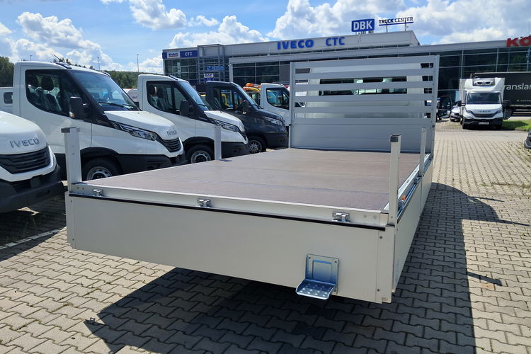 IVECO Daily 35S18HA8 zdjęcie 9