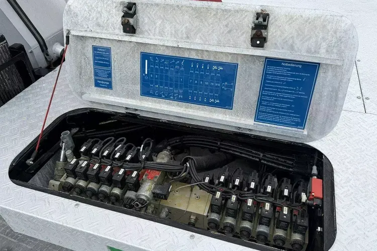 Nissan Cabstar Zwyżka Podnośnik Koszowy PALFINGER P210 BK UDT zdjęcie 14