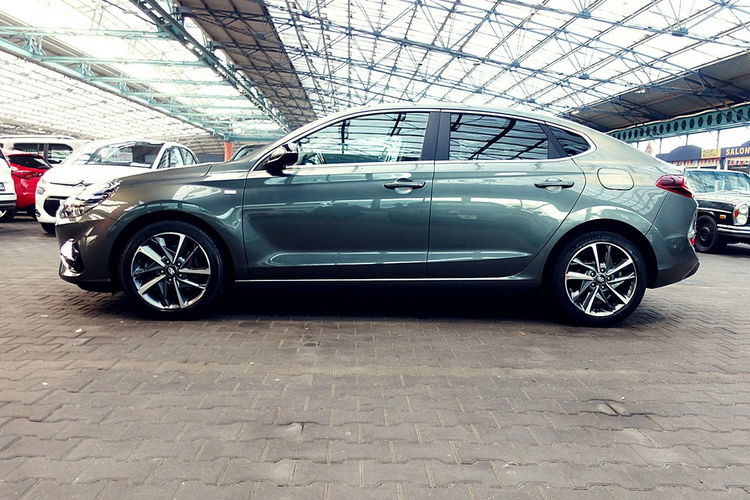 Hyundai i30 FASTBACK AUTOMAT 160KM Navi+Kamera+Led 1WŁ KRAJOWY 100% Bezwypadk F23% zdjęcie 66