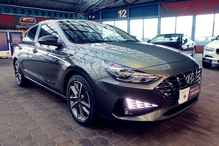 Hyundai i30 FASTBACK AUTOMAT 160KM Navi+Kamera+Led 1WŁ KRAJOWY 100% Bezwypadk F23% zdjęcie 75