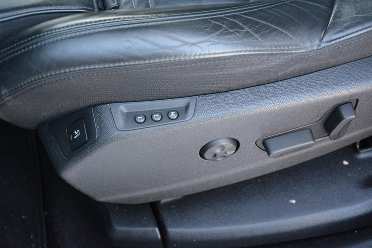 Peugeot 5008 GT 7-Foteli Focal Skóry Radar ACC Full led Masaże Navi Panorama Kamera zdjęcie 23