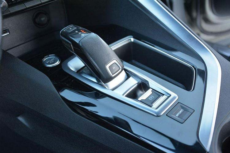 Peugeot 5008 GT 7-Foteli Focal Skóry Radar ACC Full led Masaże Navi Panorama Kamera zdjęcie 27