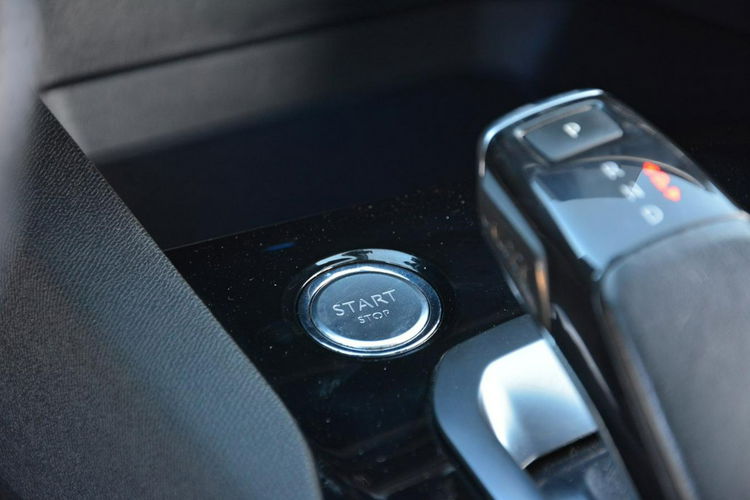 Peugeot 5008 GT 7-Foteli Focal Skóry Radar ACC Full led Masaże Navi Panorama Kamera zdjęcie 35