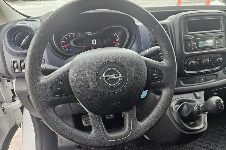 Opel Vivaro L2 długi Pack klim zdjęcie 10