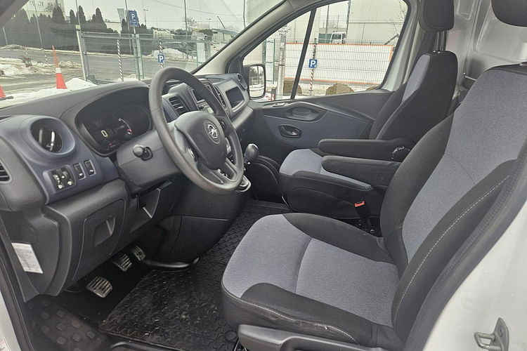 Opel Vivaro L2 długi Pack klim zdjęcie 7