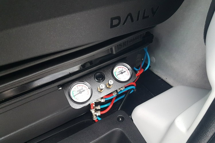 Iveco Daily 3.0 CHŁODNIA 8EP IZOTERMA AGREGAT 4.07x2.05x1.99 FUNKCJA GRZANIA zdjęcie 17