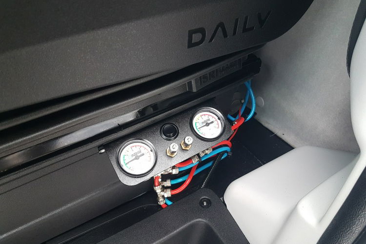 Iveco Daily 3,0 CHŁODNIA 8EP IZOTERMA AGREGAT 4,07x2,05x1,99 FUNKCJA GRZANIA zdjęcie 17