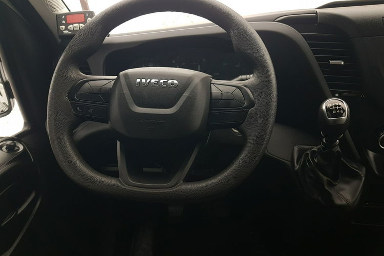Iveco Daily 3,0 CHŁODNIA 8EP IZOTERMA AGREGAT 4,07x2,05x1,99 FUNKCJA GRZANIA zdjęcie 32