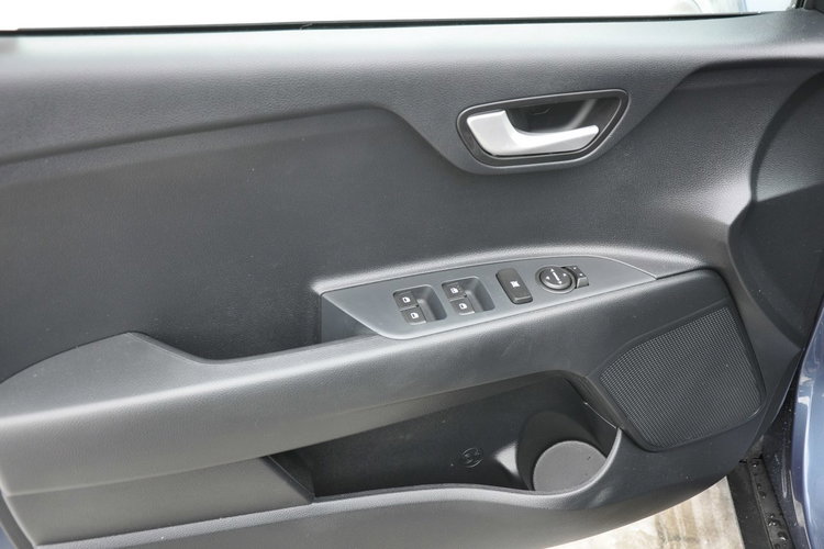 Kia Stonic 1.2 DPI 79KM 5MT Kamera Polski Salon 7lat gwar FV marża zdjęcie 9