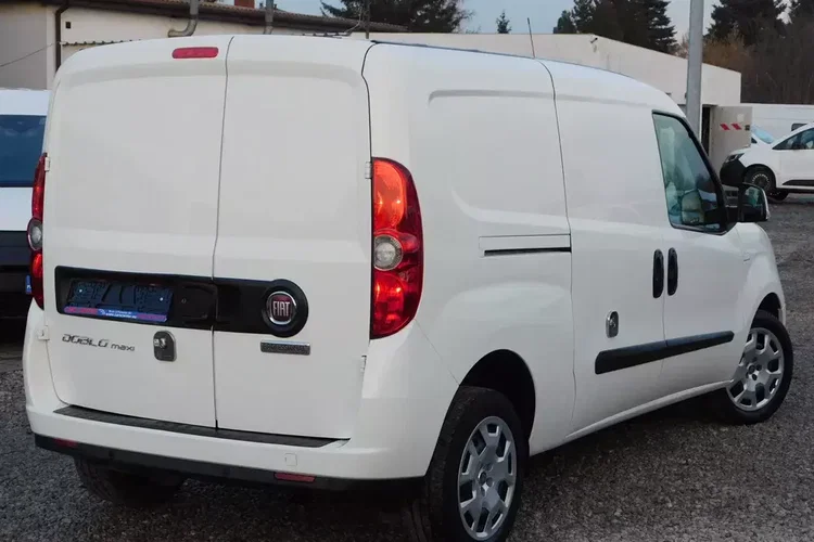 Fiat Doblo zdjęcie 2