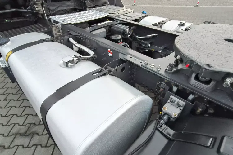 Renault T480 13L / EURO 6 / STANDARD / KLIMA POSTOJOWA / zdjęcie 15