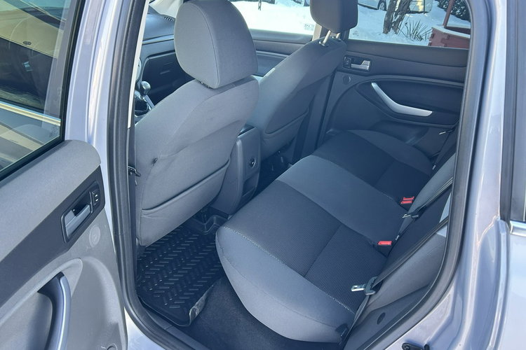 Ford Kuga Super stan, zarejestrowany w Polsce zdjęcie 11