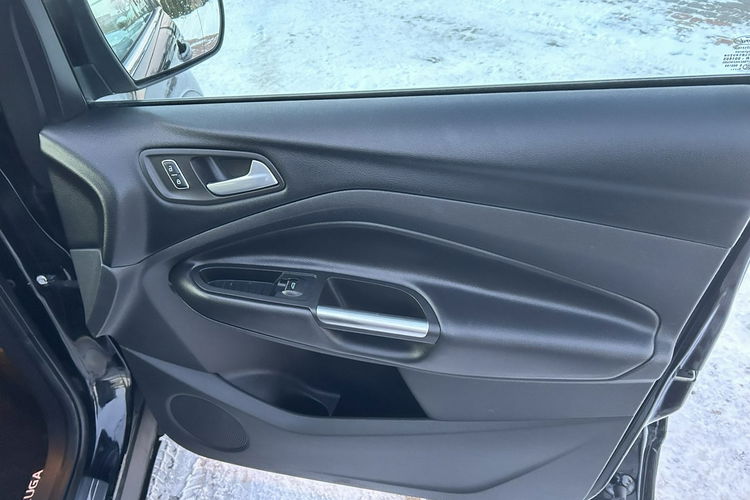 Ford Kuga Titanium zdjęcie 20