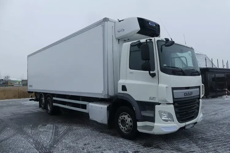 DAF CF 370 / 6x2 / CHŁODNIA 9.40 + WINDA / EURO 6 / CARRIER SUPRA 850 / zdjęcie 17