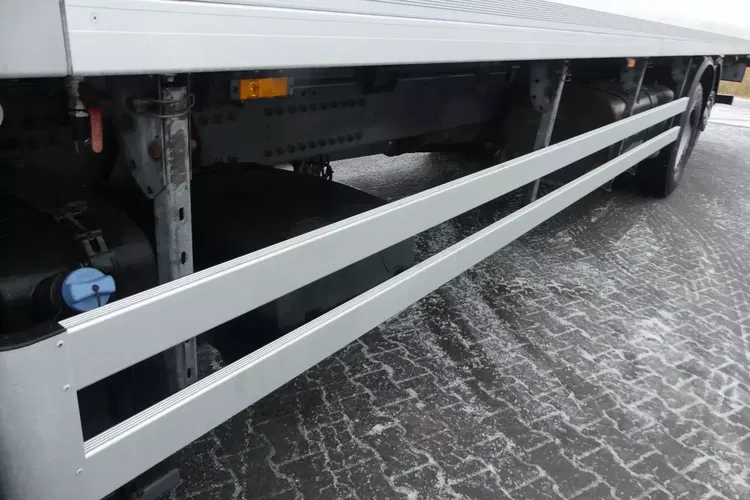 DAF CF 370 / 6x2 / CHŁODNIA 9.40 + WINDA / EURO 6 / CARRIER SUPRA 850 / zdjęcie 22