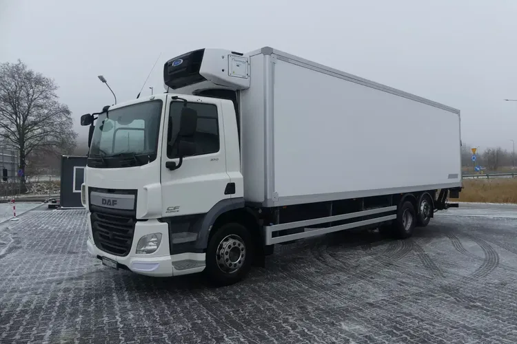 DAF CF 370 / 6x2 / CHŁODNIA 9.40 + WINDA / EURO 6 / CARRIER SUPRA 850 / zdjęcie 4