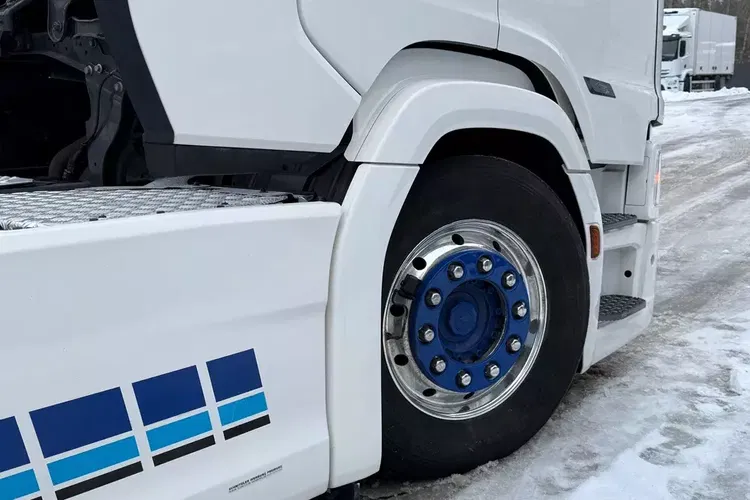 S500 standard z Niemiec full opcja cała na poduszkach tv mikrofala Klima led Kontrakt scania zdjęcie 11