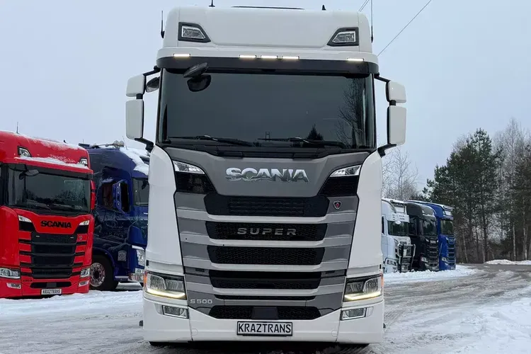 S500 standard z Niemiec full opcja cała na poduszkach tv mikrofala Klima led Kontrakt scania zdjęcie 12