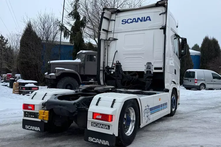 S500 standard z Niemiec full opcja cała na poduszkach tv mikrofala Klima led Kontrakt scania zdjęcie 18