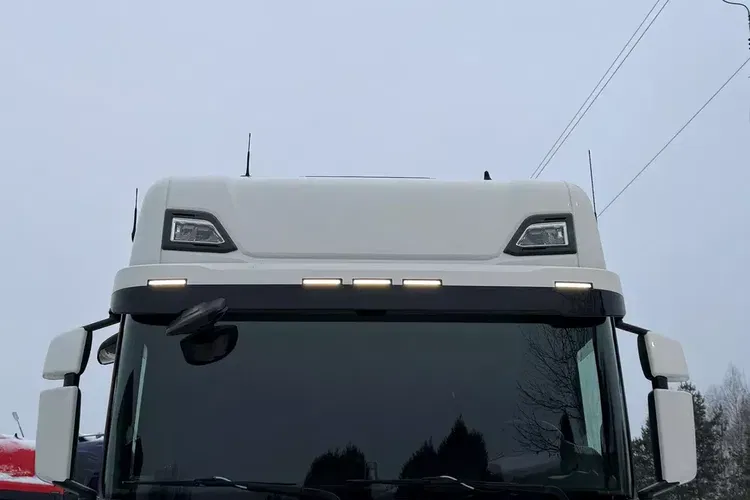 S500 standard z Niemiec full opcja cała na poduszkach tv mikrofala Klima led Kontrakt scania zdjęcie 20