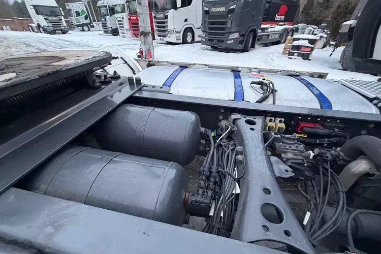 S500 standard z Niemiec full opcja cała na poduszkach tv mikrofala Klima led Kontrakt scania zdjęcie 33