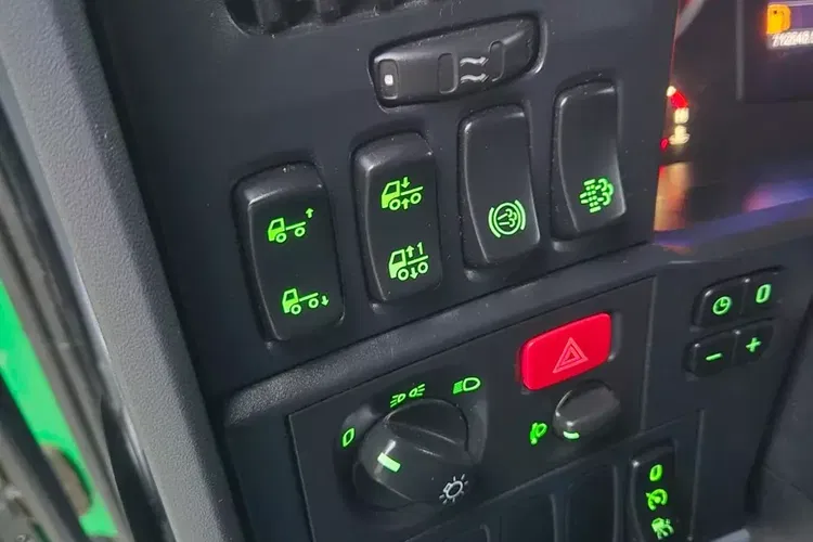 Scania R410 zdjęcie 25