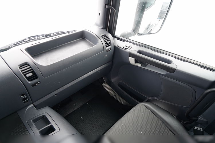 Scania P 360 / DZIENNA KABINA /  / 231 TYS. KM. / EURO 6 / zdjęcie 28