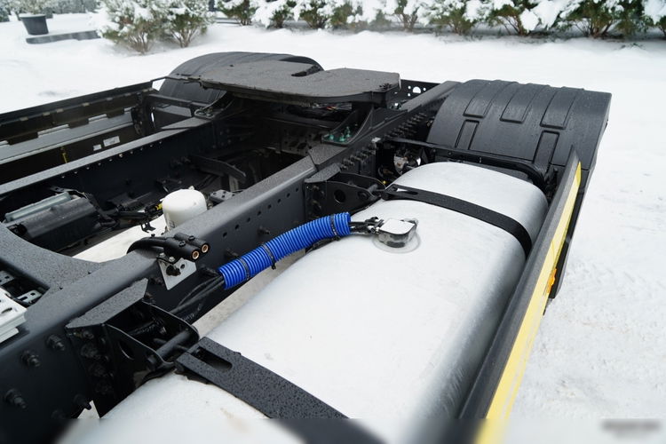 Volvo FH 500 / HYDRAULIKA / KLIMA POSTOJOWA / I-SHIFT / ALUFELGI  zdjęcie 12