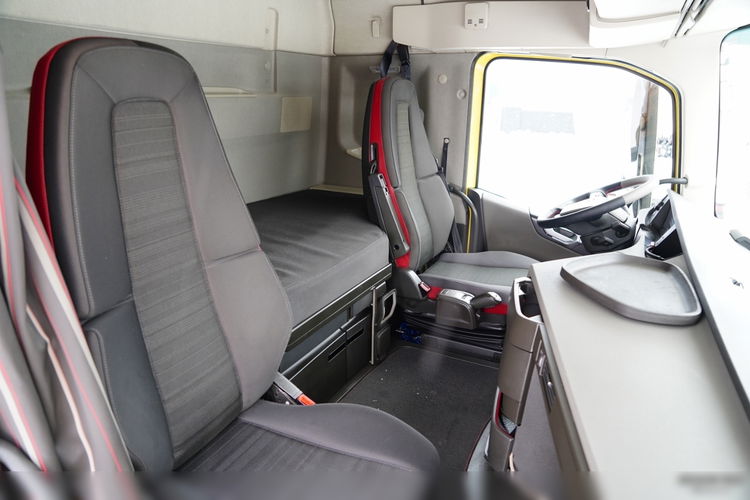 Volvo FH 500 / HYDRAULIKA / KLIMA POSTOJOWA / I-SHIFT / ALUFELGI  zdjęcie 34