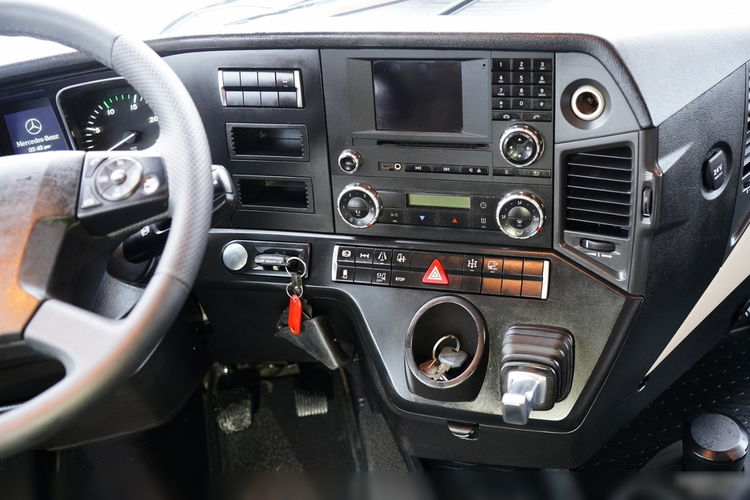 Mercedes ACTROS 1845 / HYDRAULIKA / NISKA KABINA  zdjęcie 29