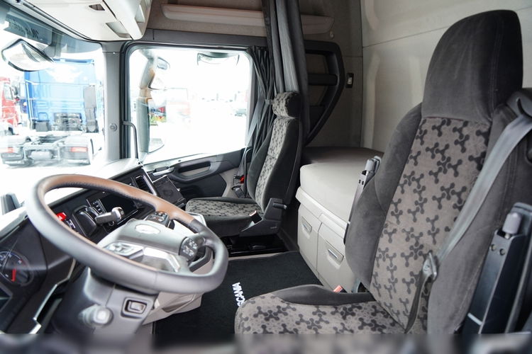 Scania R 450 / RETARDER / HYDRAULIKA /  KLIMATYZACJA POSTOJOWA / zdjęcie 25