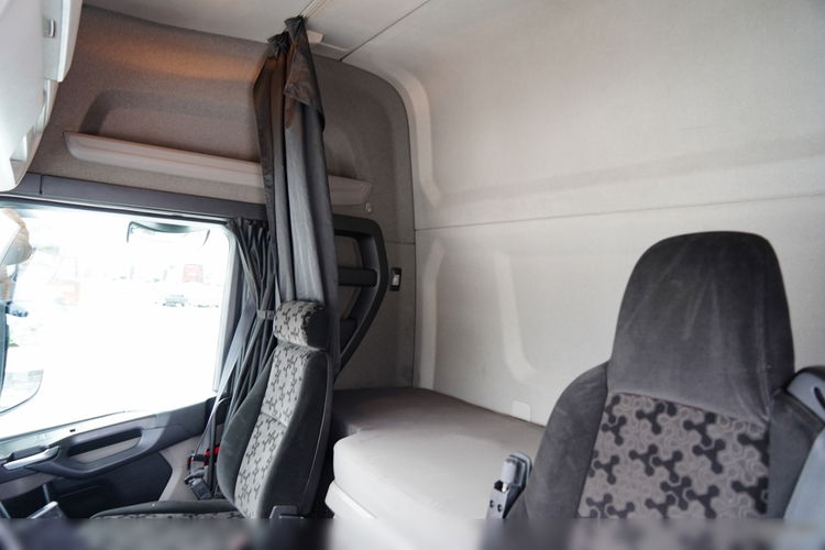 Scania R 450 / RETARDER / HYDRAULIKA /  KLIMATYZACJA POSTOJOWA / zdjęcie 26