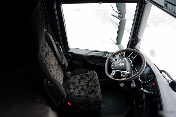 Scania R 450 / RETARDER / HYDRAULIKA /  KLIMATYZACJA POSTOJOWA / zdjęcie 28